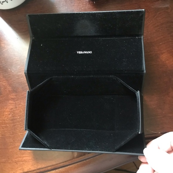 👓VERA WANG Eyeglass Holder/Case - Picture 9 of 10